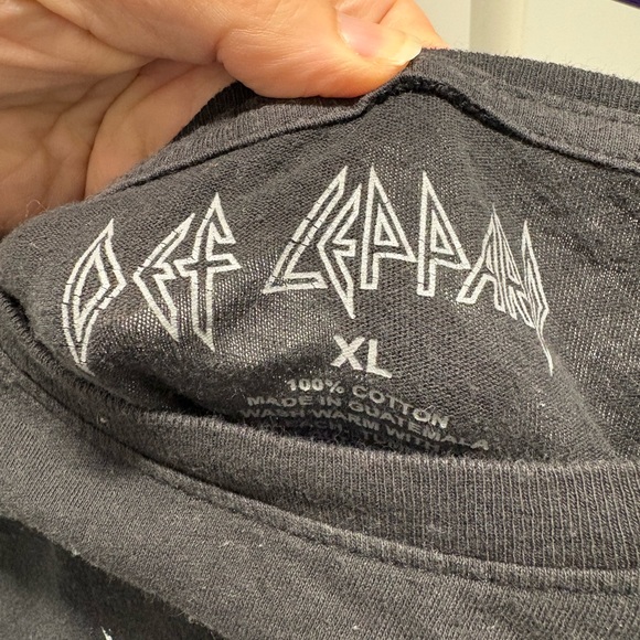 Def Leppard Tee - Picture 2 of 2